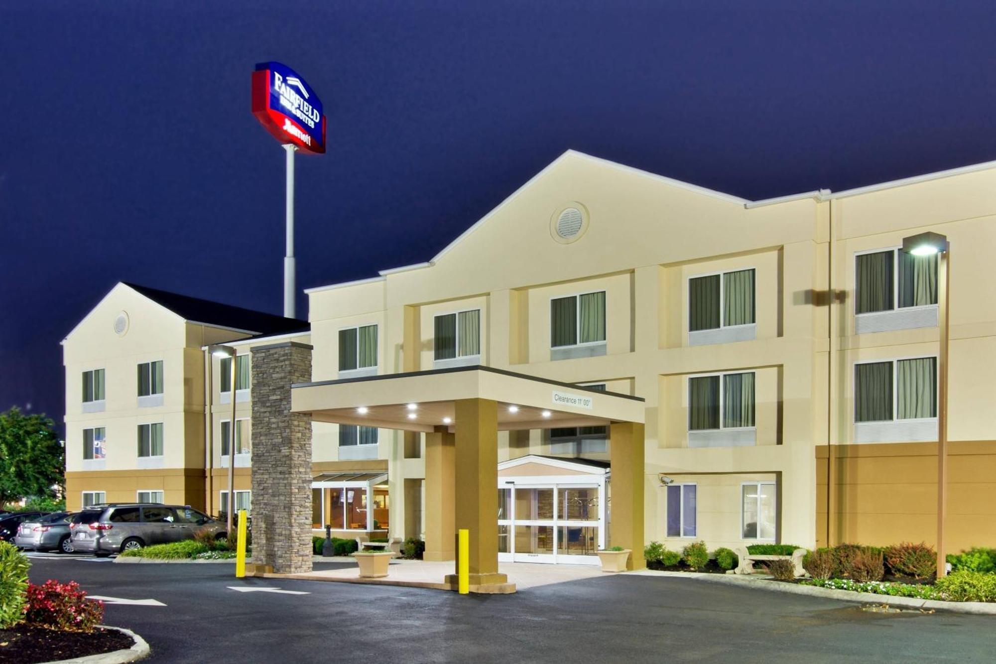 Fairfield Inn & Suites Clarksville Exterior photo